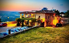 Kris Guesthouse